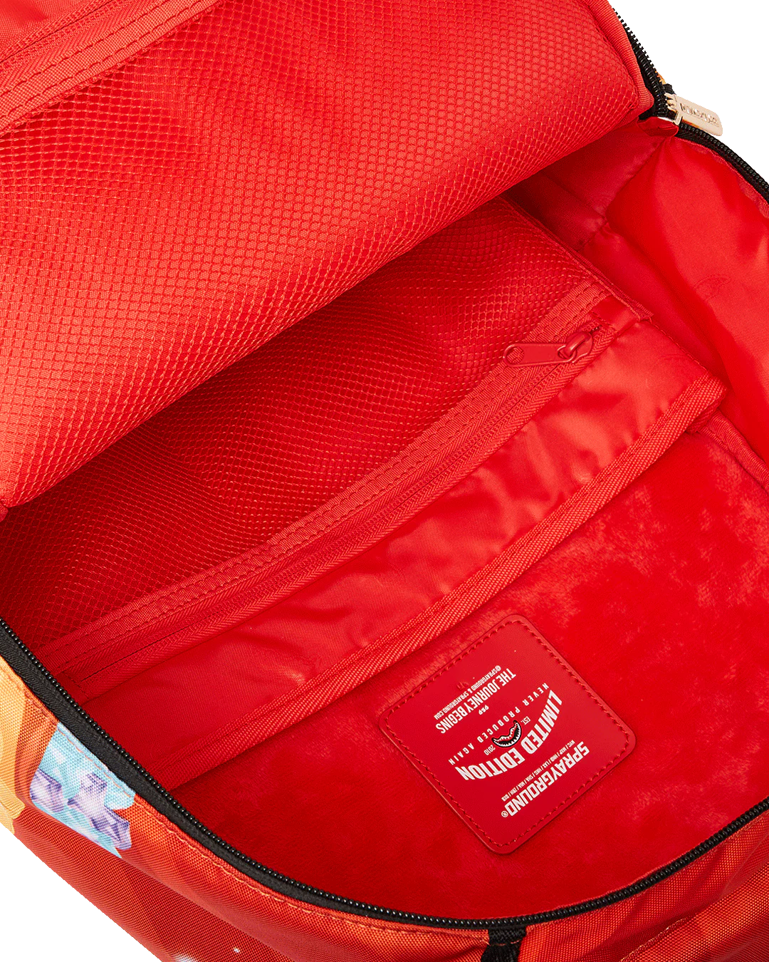 LOONEY TUNES BUGS BILLIONAIRE DLXR BACKPACK